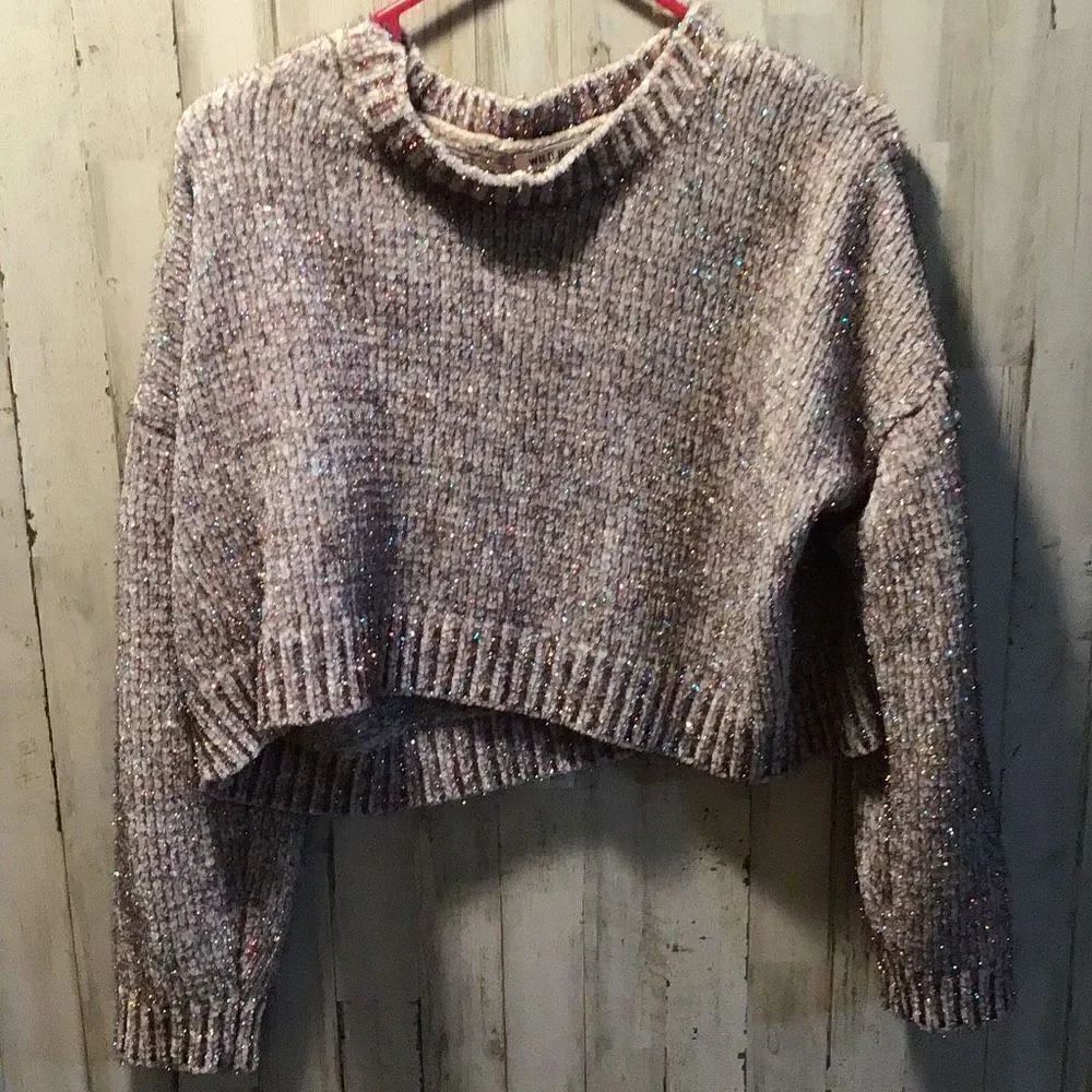 Sweater cropped, sparkling shimmering sexy little thing by wild Honey size mediu